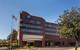 Days Inn & Suites By Wyndham Tallahassee Conf Center I-10